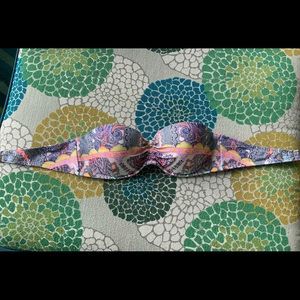 NWOT Victoria’s Secret strapless bikini top
